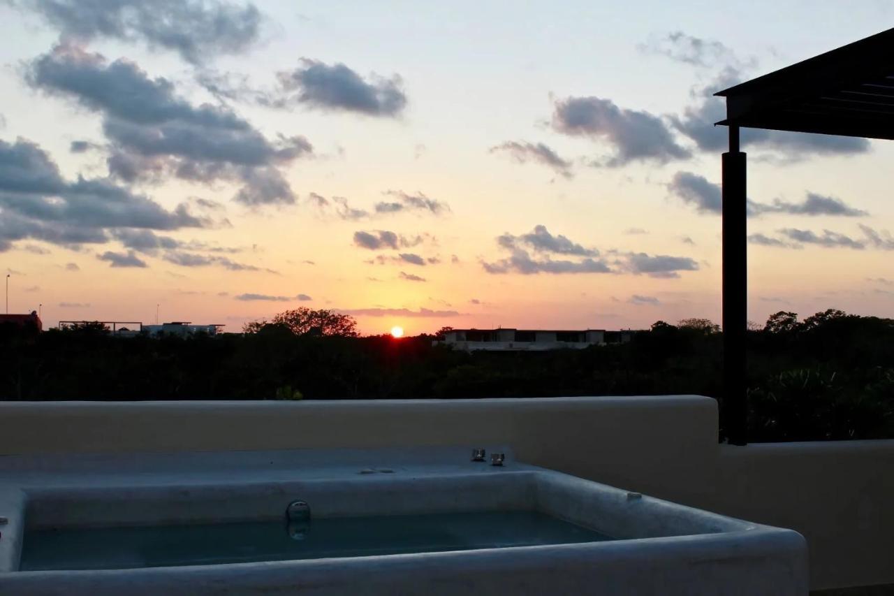 Hideaway With Penthouse Pool And Jungle Apartamento